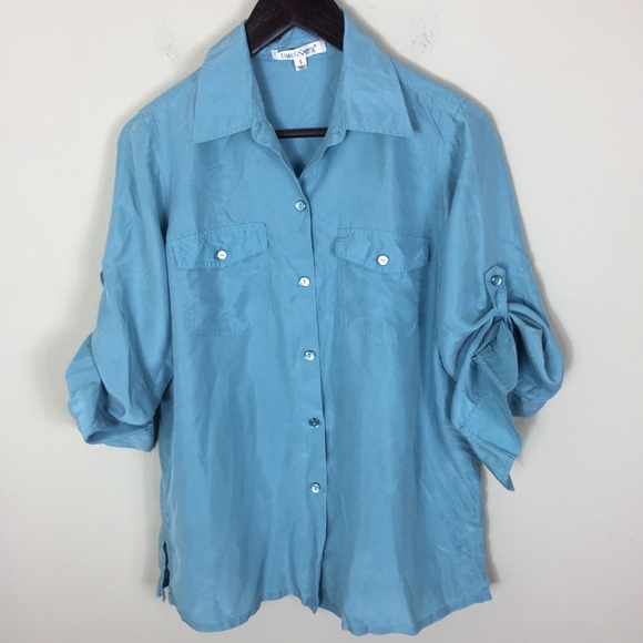 TravelSmith Tops - Travel Smith Blue Button Down Oxford Roll Top